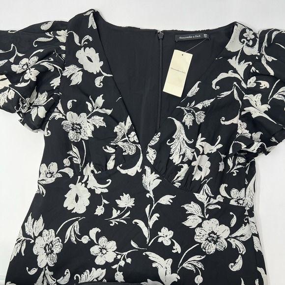 Abercrombie & Fitch Ruffle Sleeve Slip Maxi Dress Black Floral Medium Petite NWT - Picture 1 of 14